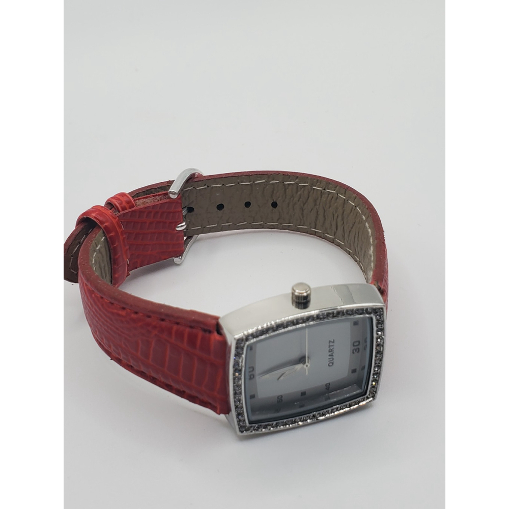 Womens Watch - Picture 7 of 9